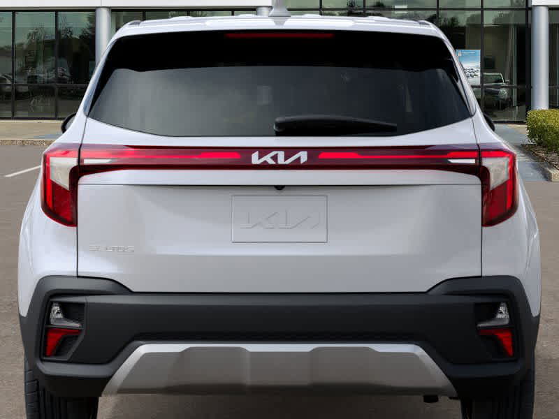 2026 Kia Seltos LX photo 9