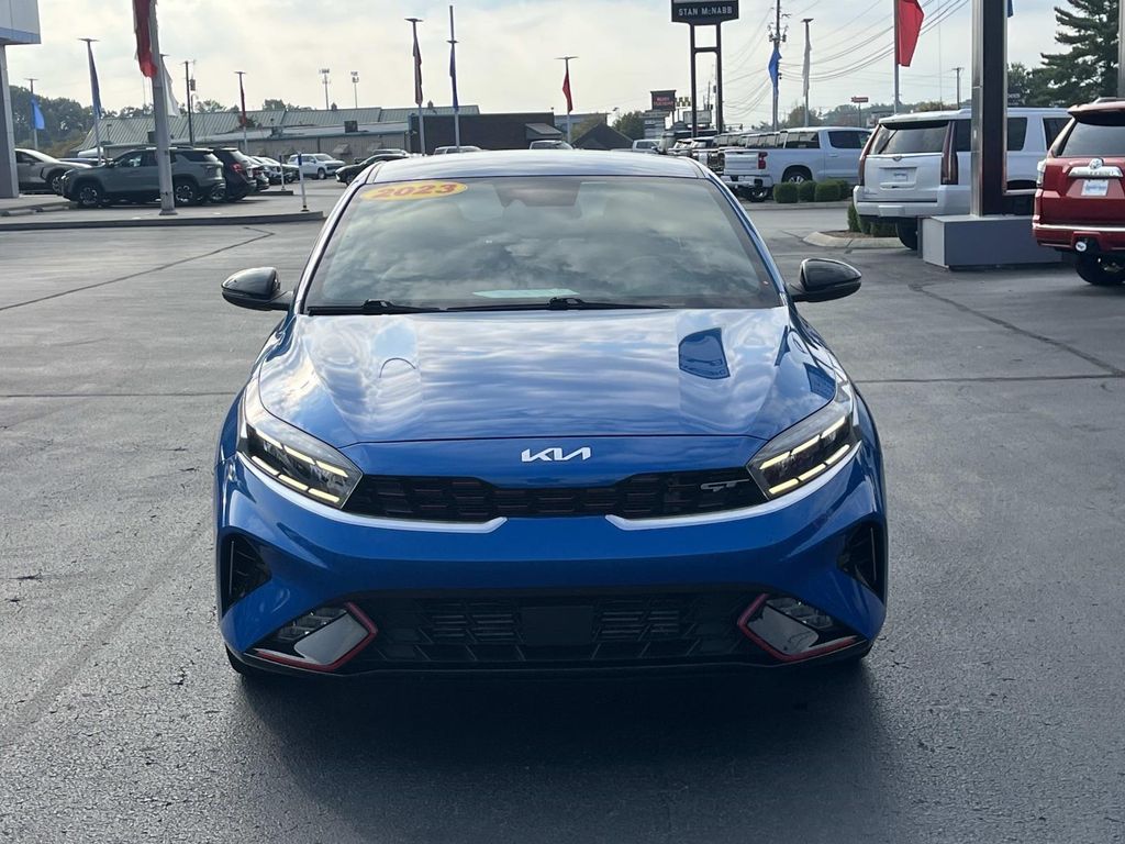 2023 Kia Forte GT photo 2