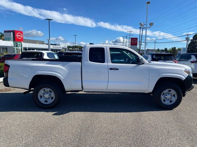 2021 Toyota Tacoma SR5 photo 2