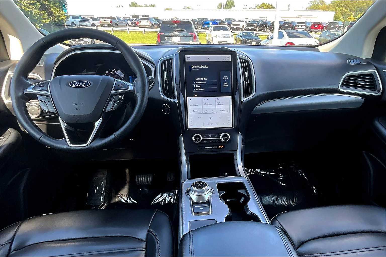 2021 Ford Edge SEL photo 14