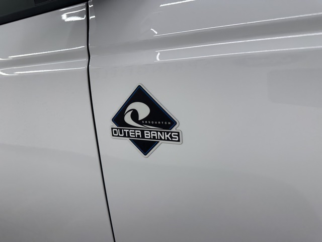 2025 Ford Bronco Outer Banks photo 6