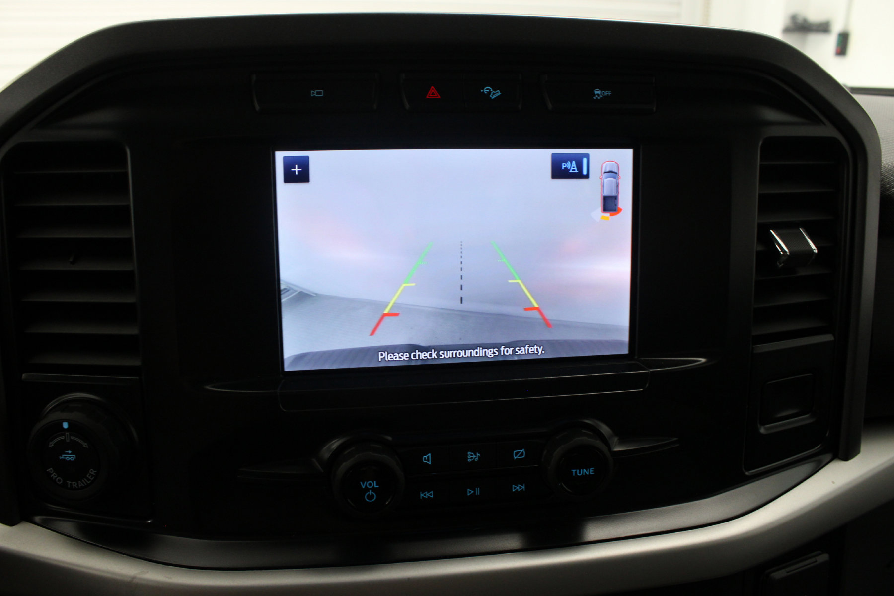 2022 Ford F-150 XLT photo 3