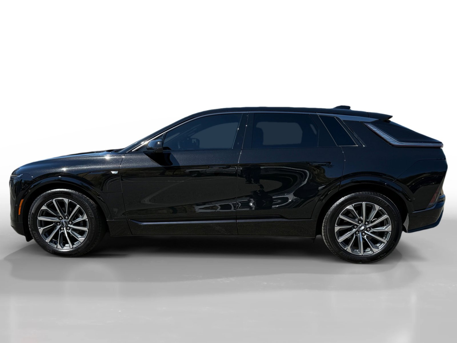 Used 2024 Cadillac LYRIQ Sport 2 with VIN 1GYKPVRL6RZ122122 for sale in Vallejo, CA