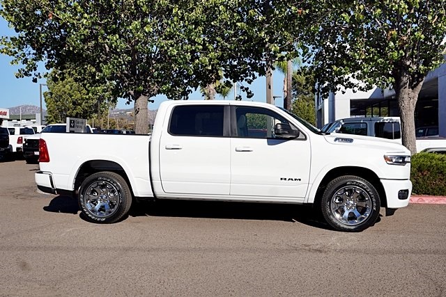 New 2026 Bright White Clear-Coat Exterior Paint RAM Big Horn/Lone Star image 7