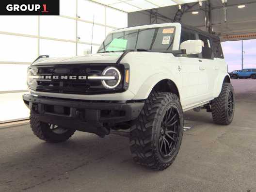 2021 Ford Bronco 4-Door Outer Banks's photo