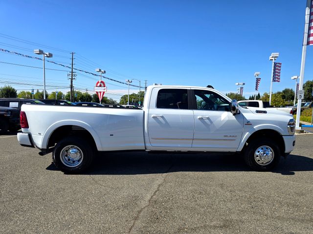 2026 Ram 3500 Limited photo 7