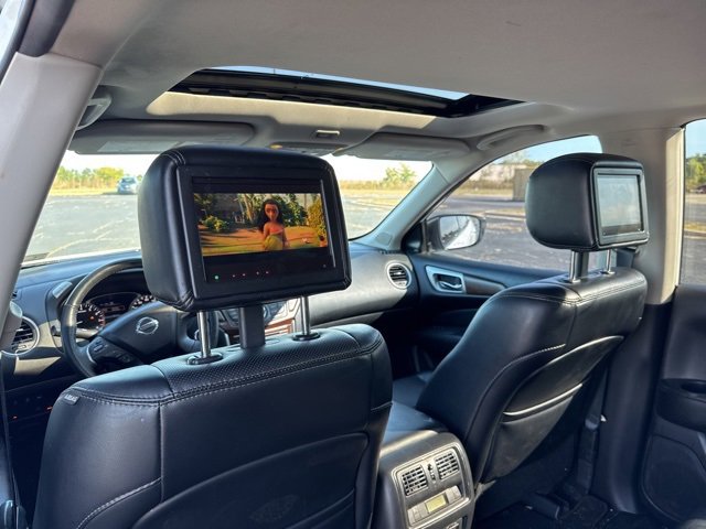 2019 Nissan Pathfinder Platinum photo 6
