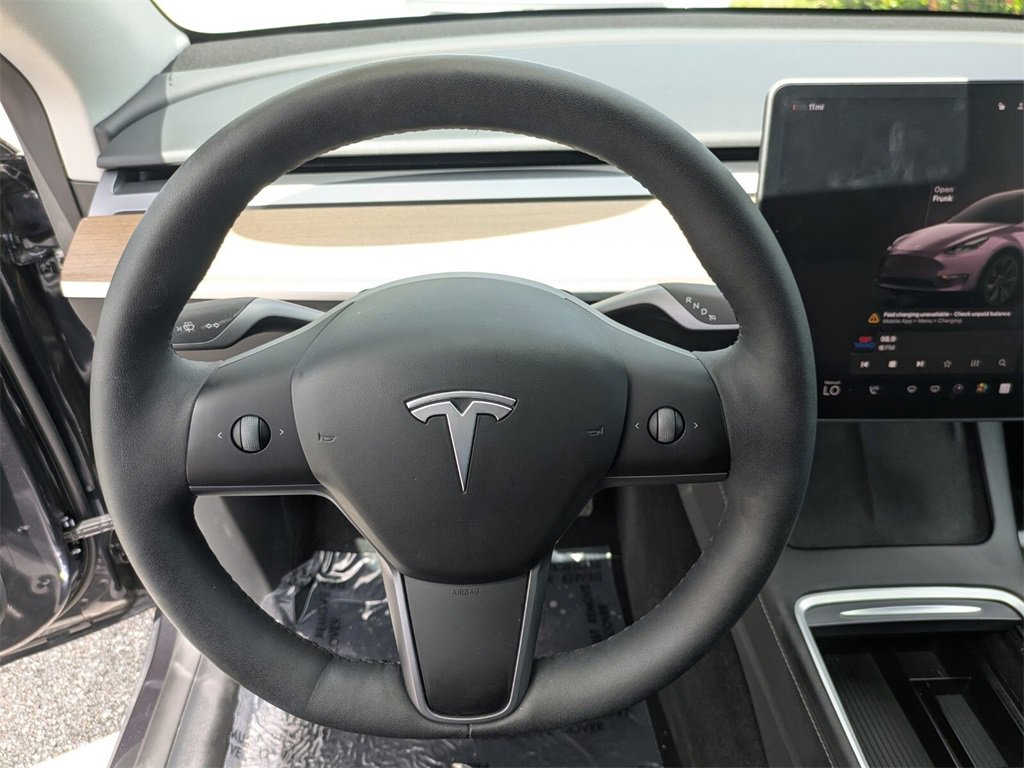 2024 Tesla Model Y Long Range photo 19