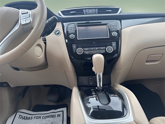 2015 Nissan Rogue SL photo 13