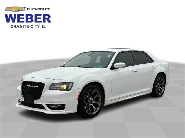 2018 Chrysler 300 S's photo
