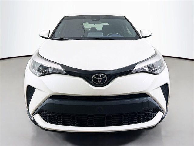 2021 Toyota C-HR XLE photo 2