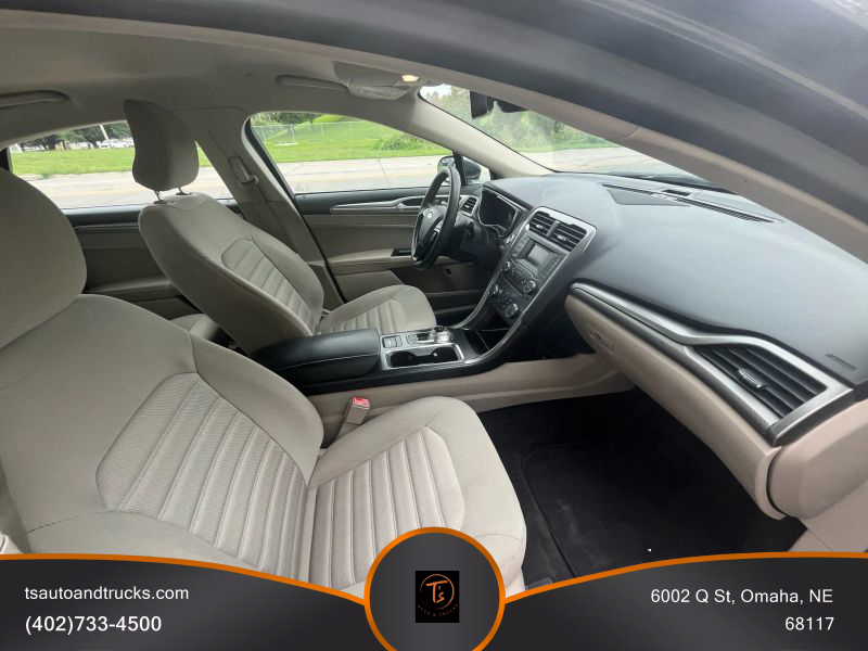 2018 Ford Fusion SE Hybrid photo 14
