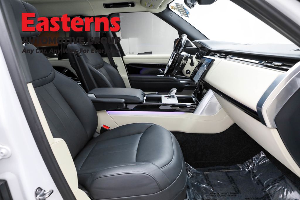 2024 Land Rover Range Rover Autobiography photo 21