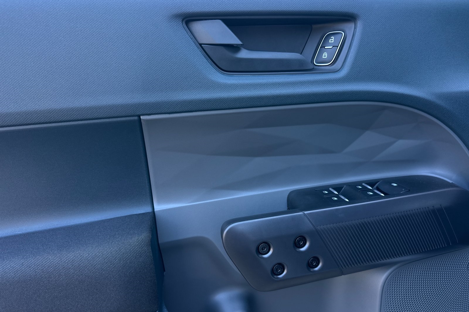 2025 Ford Maverick XL photo 10