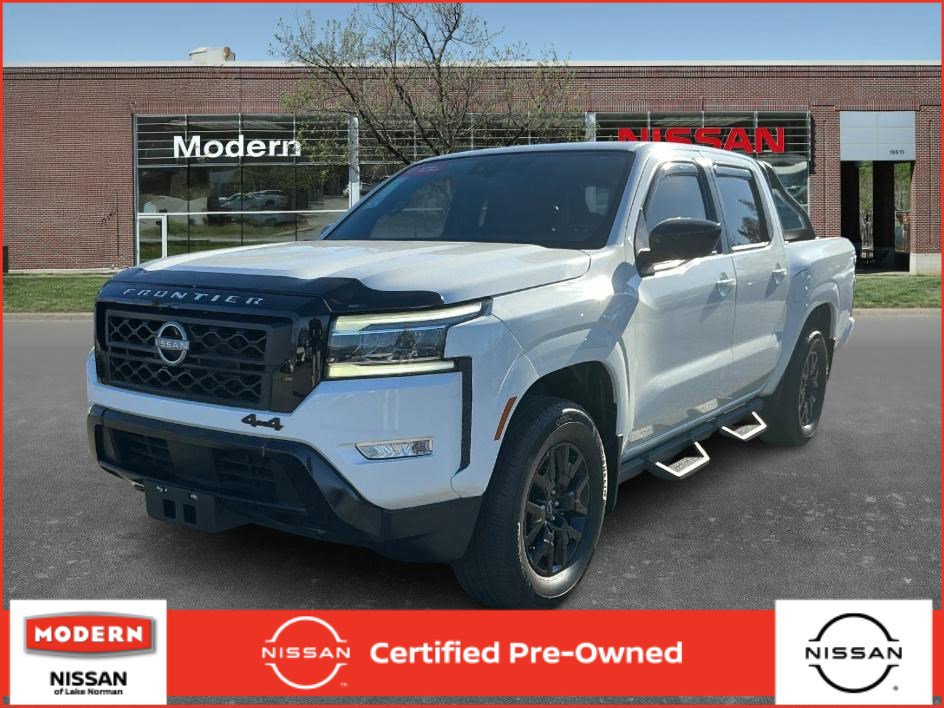 2023 Nissan Frontier SV's photo