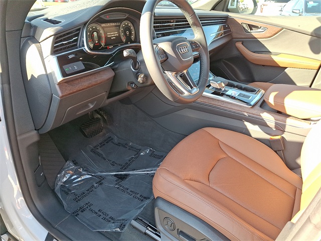 2024 Audi Q8 55 Premium Plus photo 14