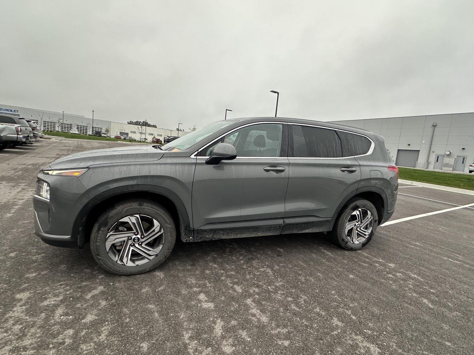 Used 2023 Hyundai Santa Fe SE with VIN 5NMS1DAJ5PH592493 for sale in Kansas City