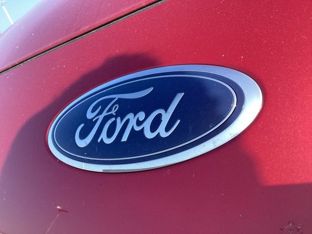 2020 Ford Escape Titanium photo 4