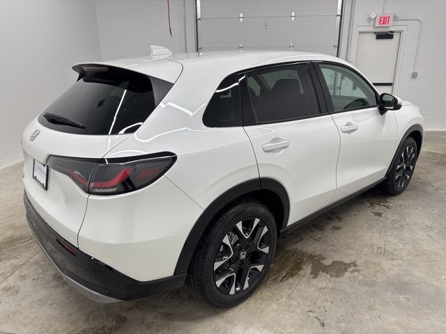 2026 Honda HR-V EX-L photo 5