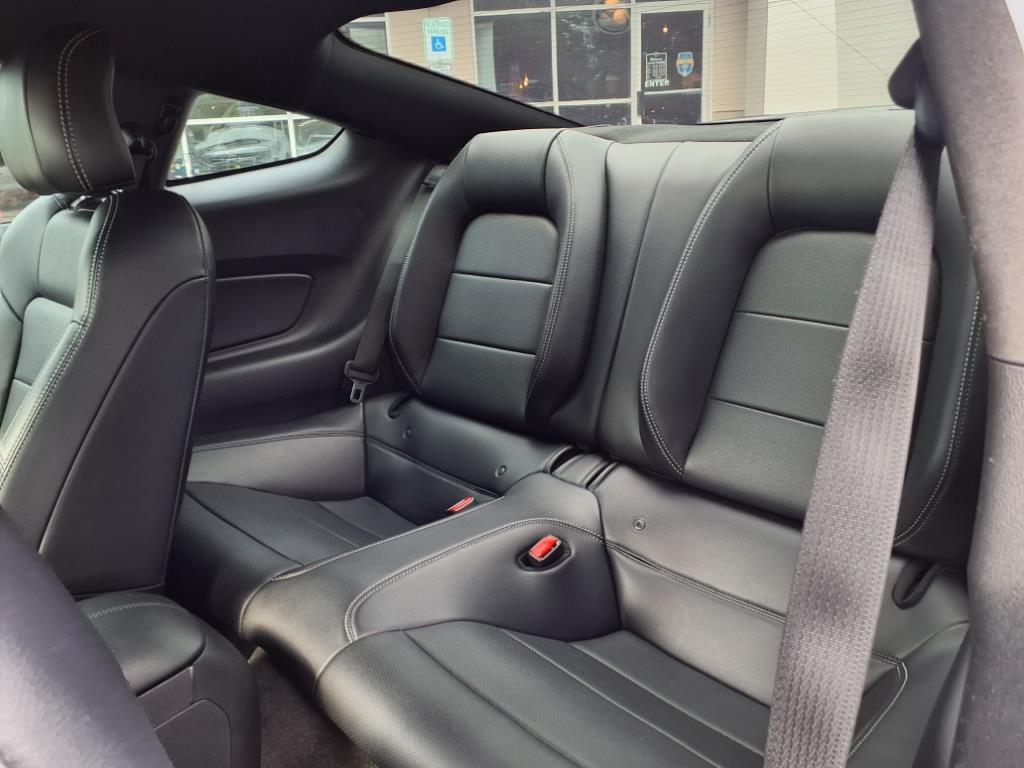 2017 Ford Mustang GT Premium photo 12