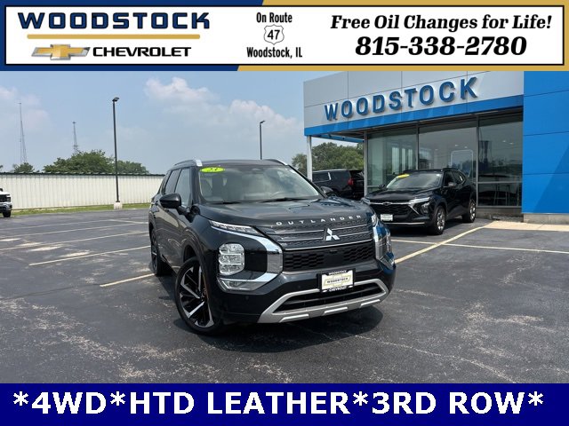 Used 2023 Black Mitsubishi SEL image 1