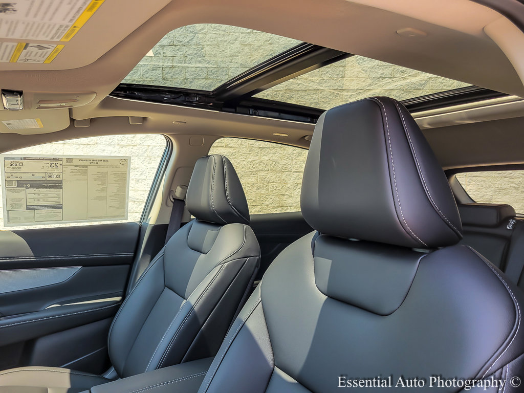 2025 Nissan Murano SL photo 6