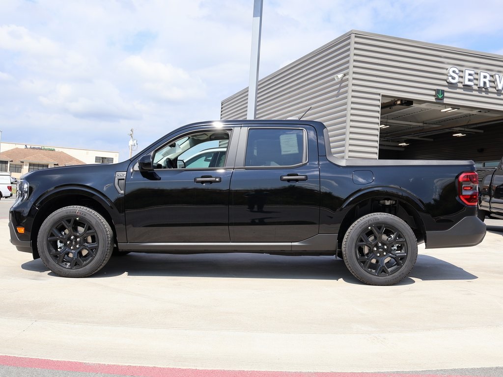 2025 Ford Maverick XLT photo 2