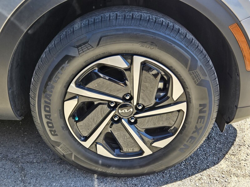 2023 Kia Sportage Hybrid LX photo 3