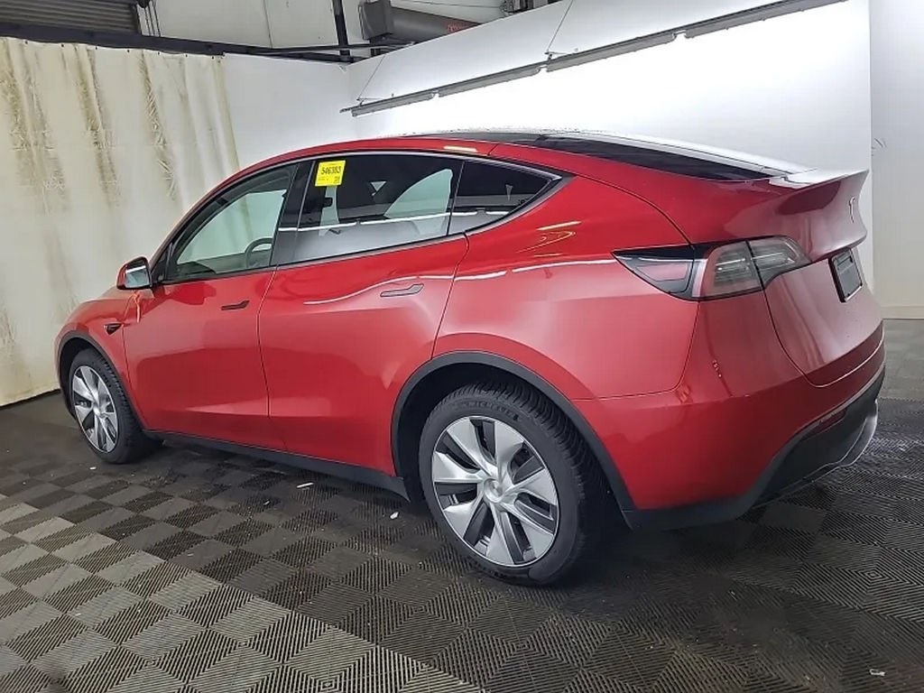 2023 Tesla Model Y Long Range photo 3