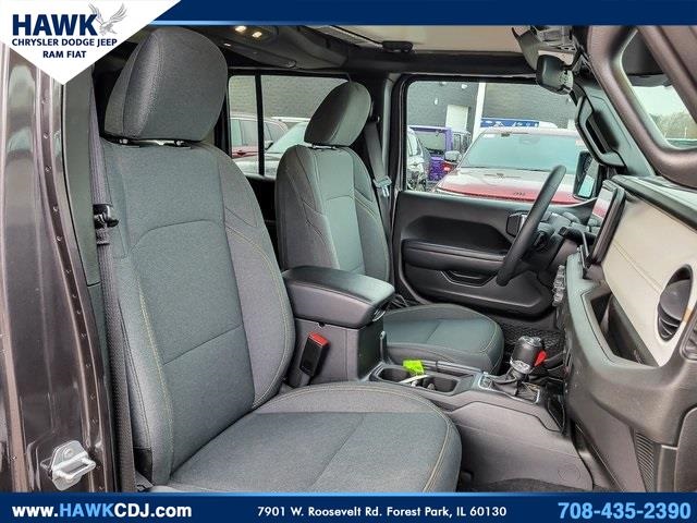 2025 JEEP WRANGLER - Image 32