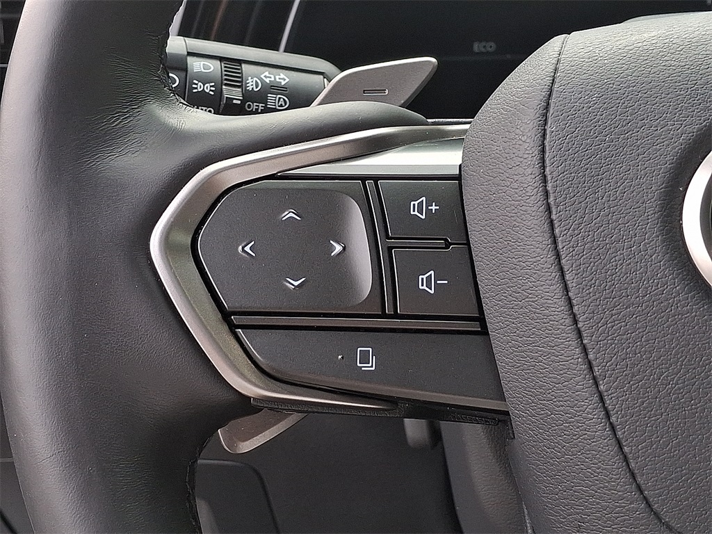 2025 Lexus TX photo 15