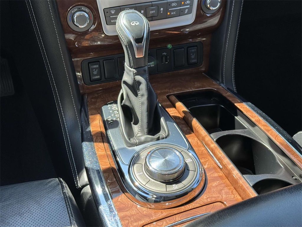 2019 Infiniti QX80 Luxe photo 20