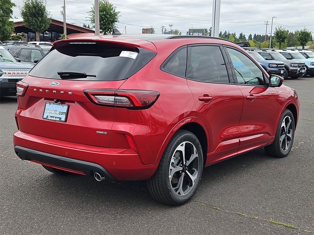 2025 Ford Escape Hybrid ST-Line Elite photo 6