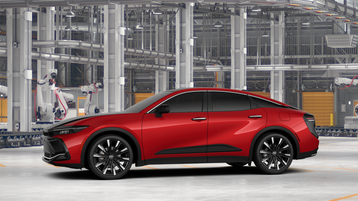 2026 Toyota Crown Platinum photo 3