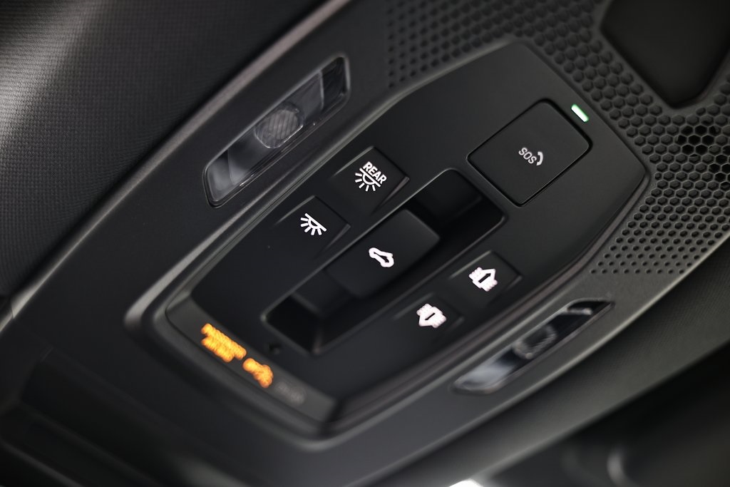 2025 Porsche Cayenne S E-Hybrid photo 41