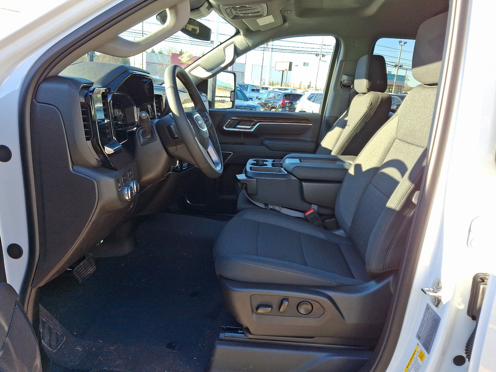 2025 Gmc Sierra 2500 HD SLE photo 6