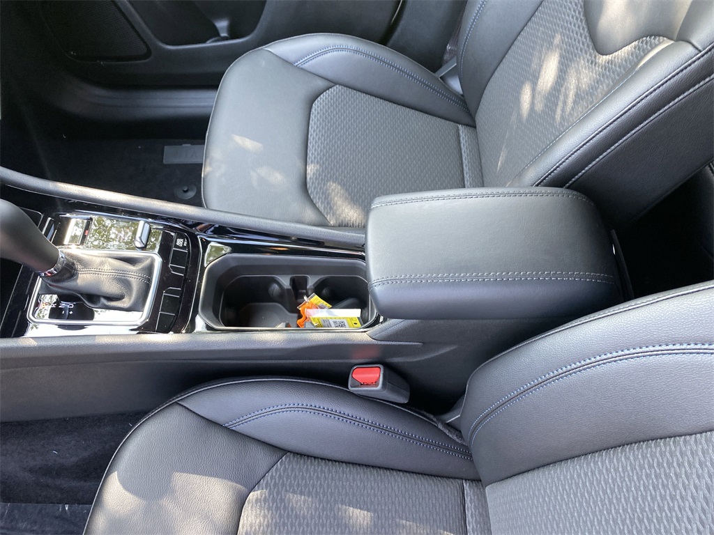 2025 Jeep Compass Latitude photo 28