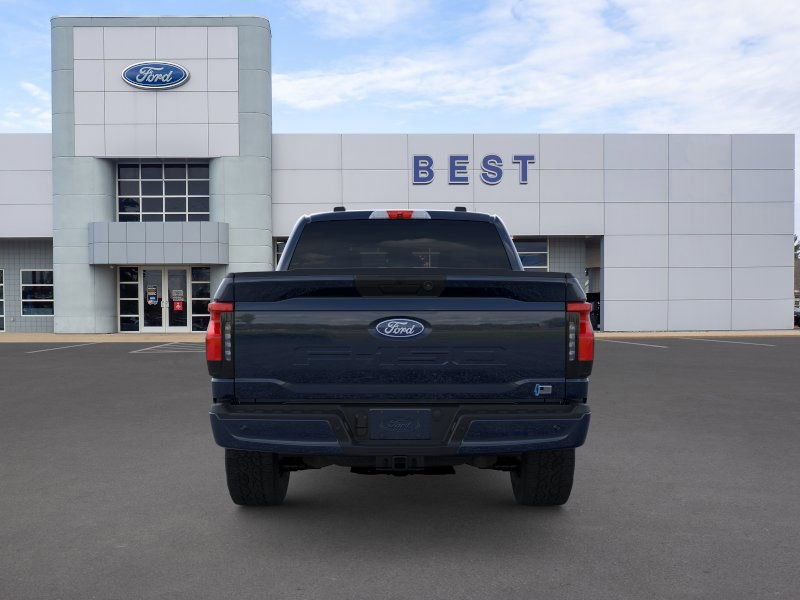 2025 Ford F-150 Lightning XLT photo 4