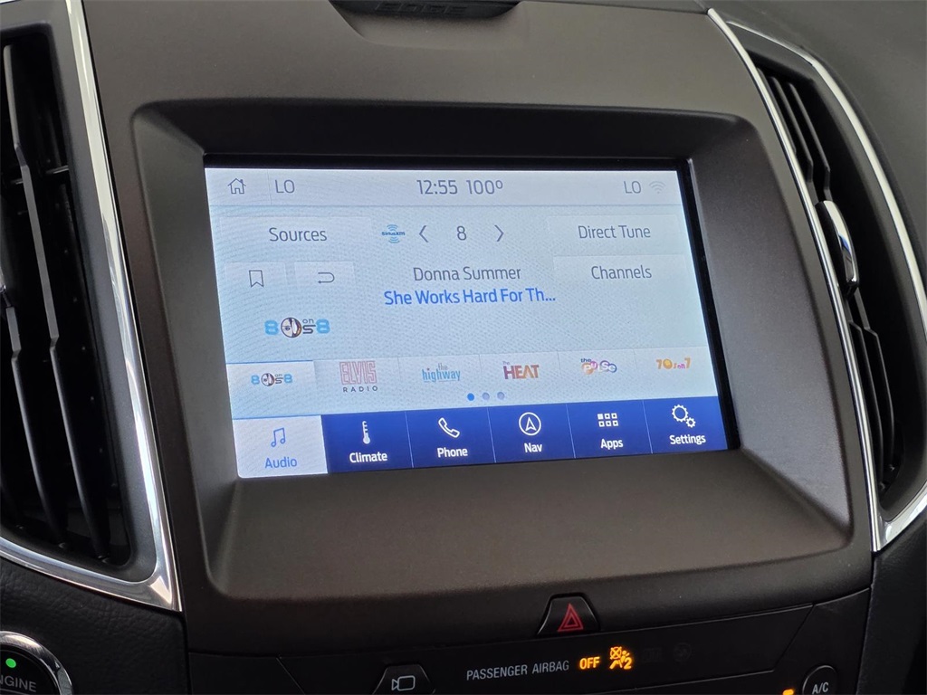 2020 Ford Edge Titanium photo 25