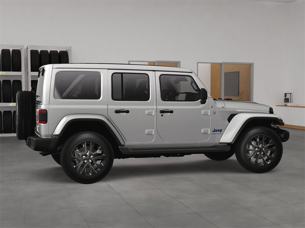 2025 Jeep Wrangler Sahara 4xe photo 6