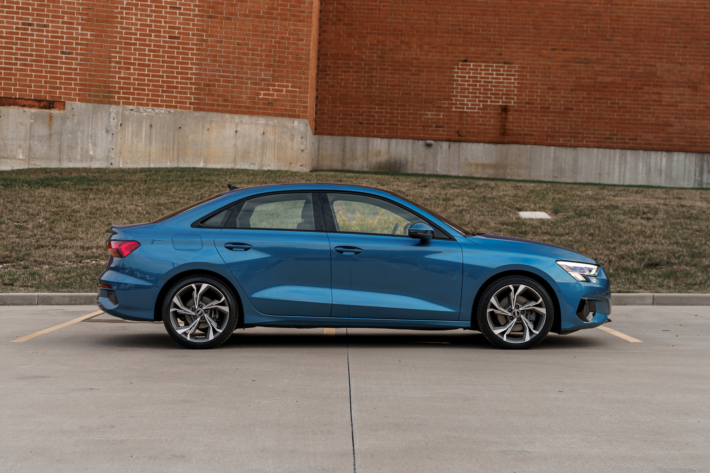 2022 Audi A3 Quattro Premium Plus photo 3