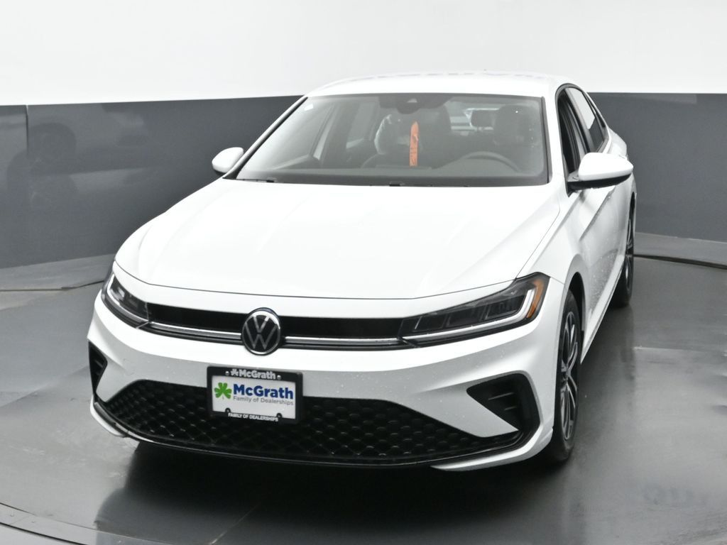 2026 Volkswagen Jetta 1.5T Sport photo 3