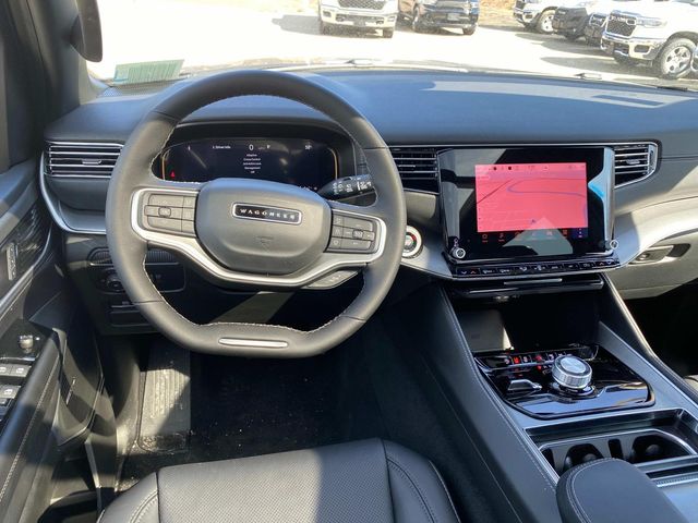 2025 Jeep Wagoneer L Series II photo 9