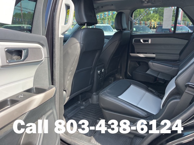 2023 Ford Explorer XLT photo 5