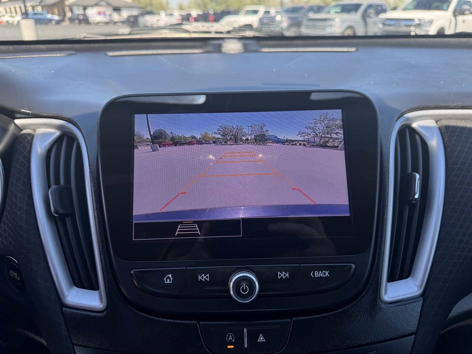 2023 Chevrolet Malibu 1LT photo 21