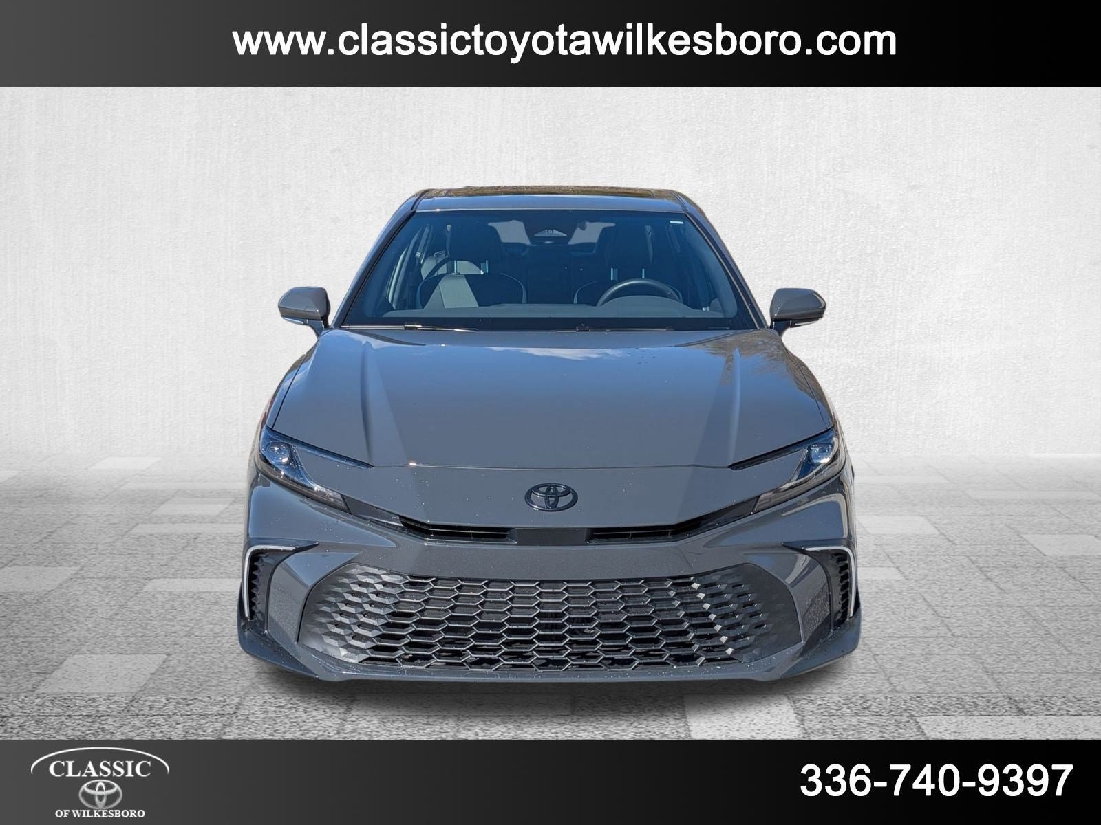 2025 Toyota Camry SE photo 2