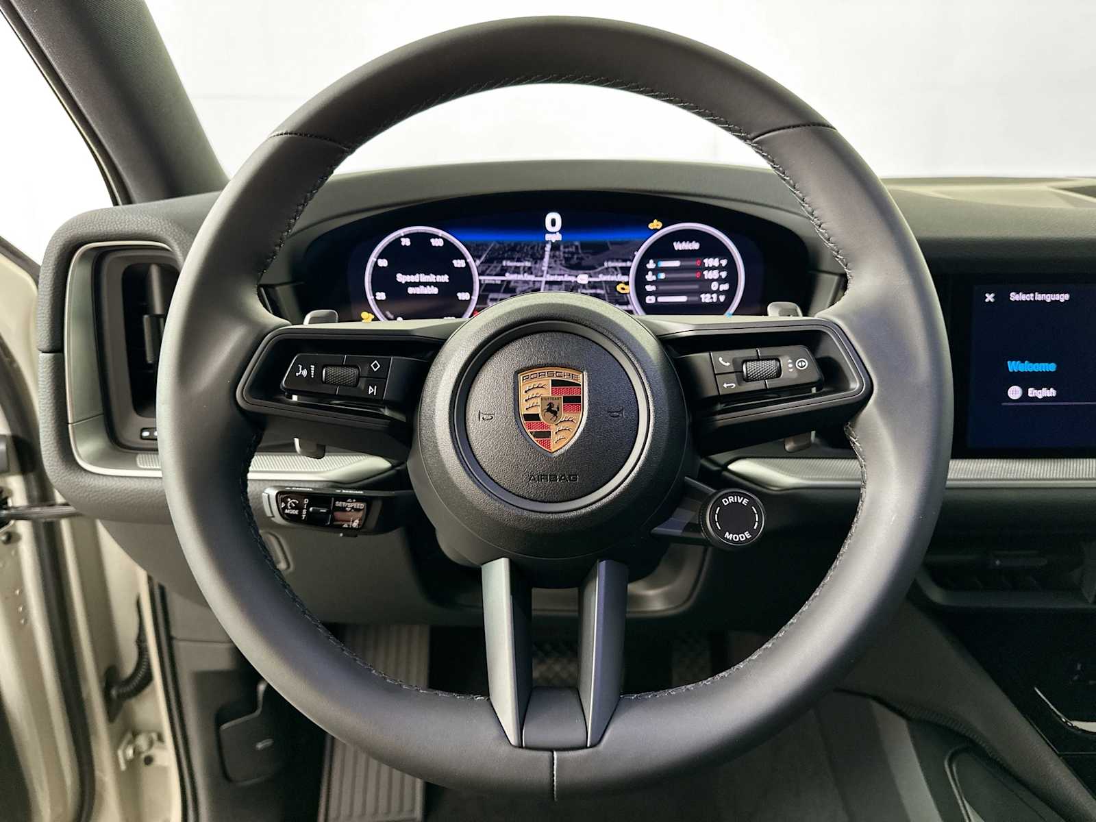 2025 Porsche Cayenne photo 14
