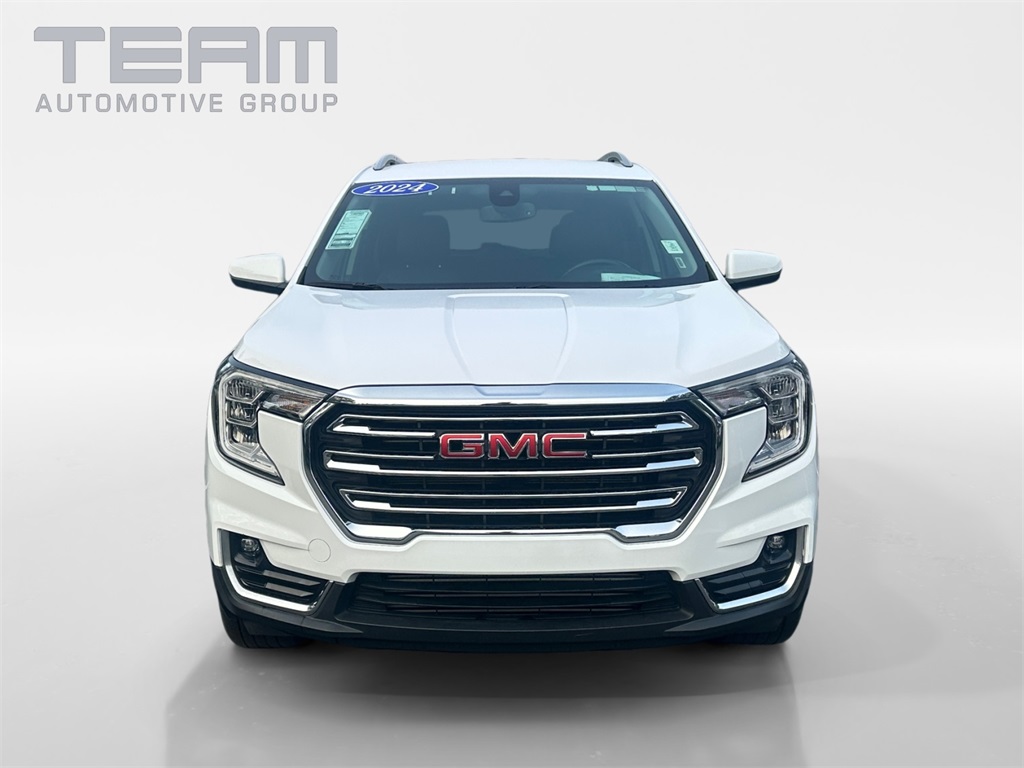 2024 Gmc Terrain SLT photo 2