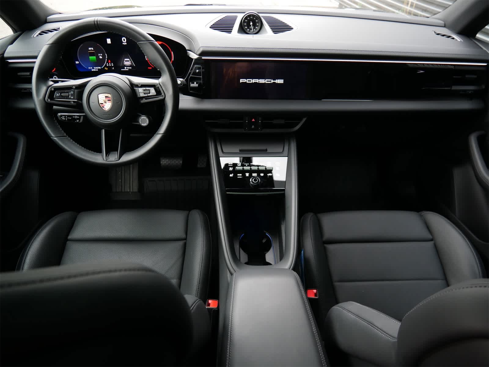 2024 Porsche Macan Electric 4 photo 7