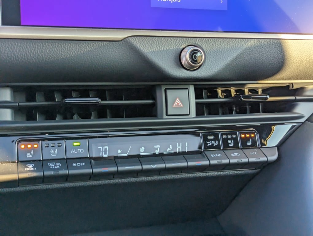 PreOwned 2024 Toyota Crown Platinum 4dr Car in Mt. Pleasant R3005519